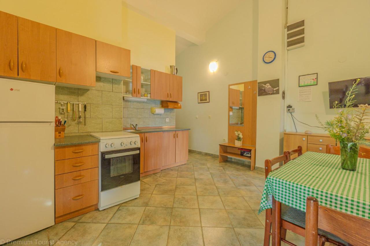 Zdenko Apartment Metajna Ngoại thất bức ảnh