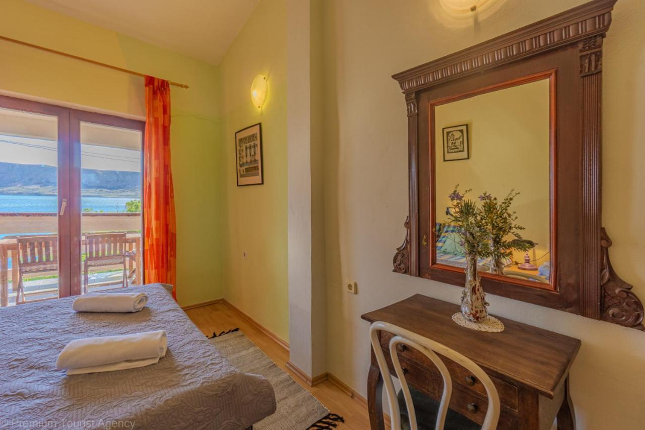 Zdenko Apartment Metajna Ngoại thất bức ảnh