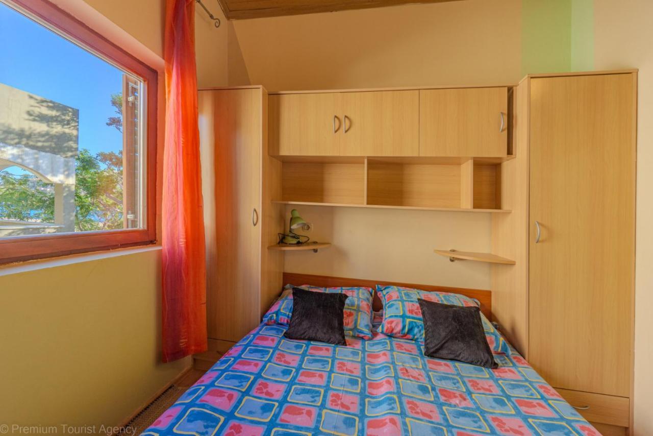 Zdenko Apartment Metajna Ngoại thất bức ảnh