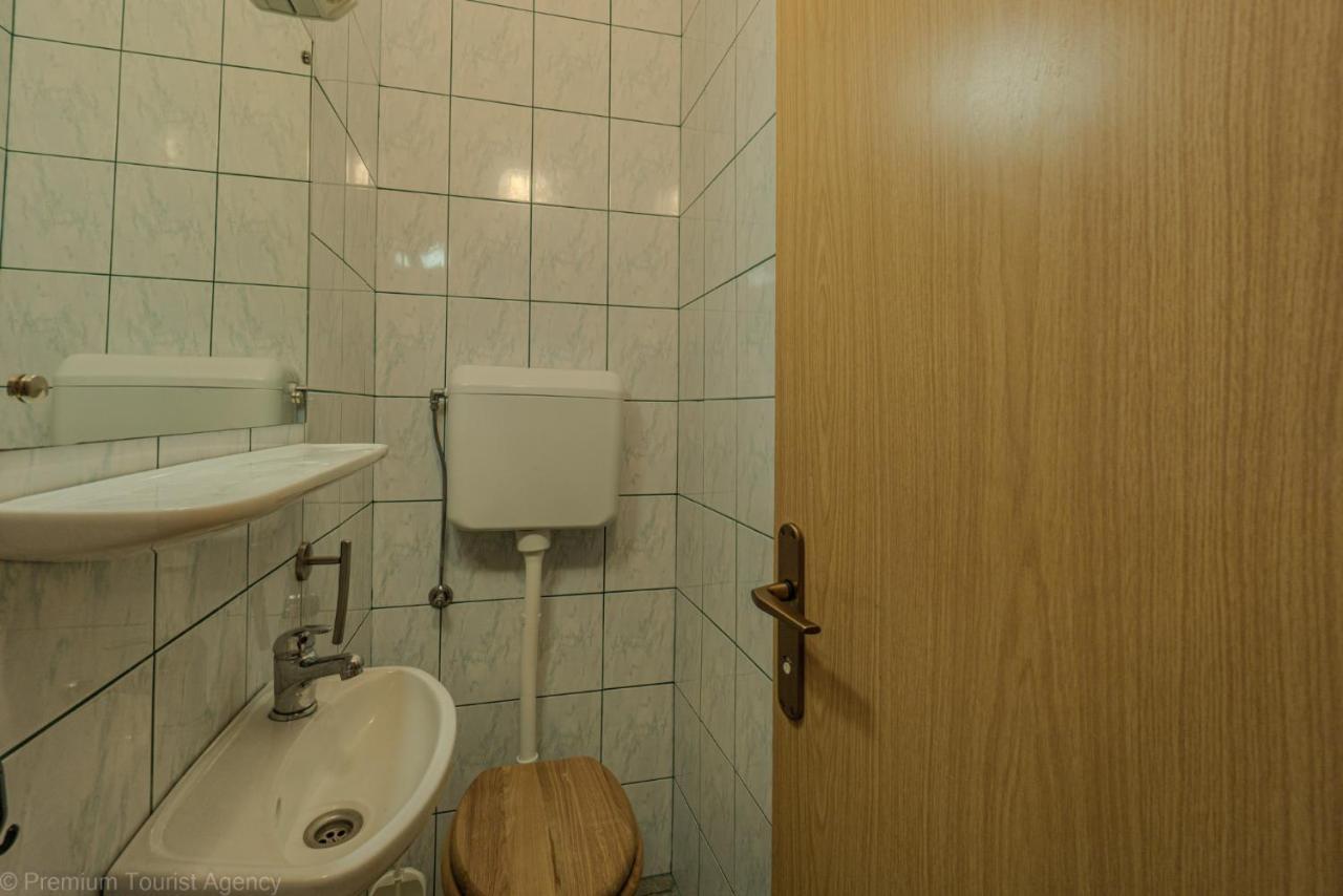 Zdenko Apartment Metajna Ngoại thất bức ảnh